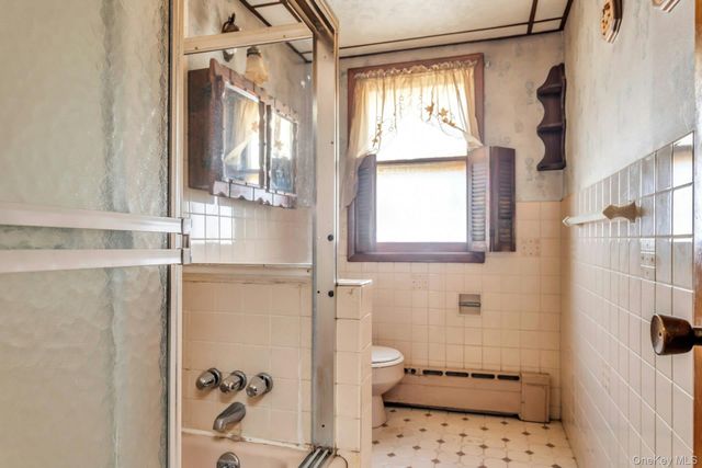 69-28 66th Place, Glendale, NY 11385