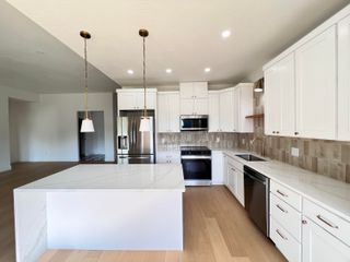 2077 North Sun Valley Drive, Springfield, MO 65802