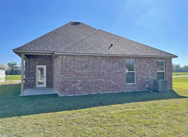 449 Rue Des Affaires, Houma, LA 70364