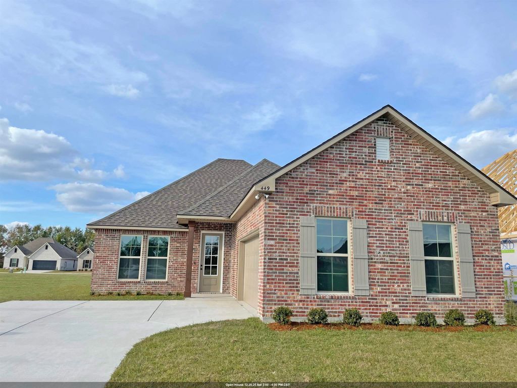449 Rue Des Affaires, Houma, LA 70364