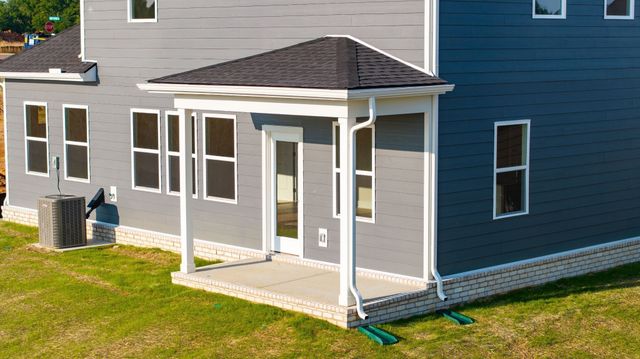 3919 Trinity Woods Rd, Columbia, TN 38401