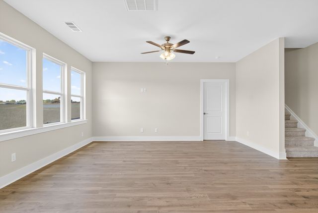 3919 Trinity Woods Rd, Columbia, TN 38401