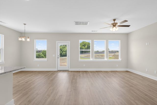 3919 Trinity Woods Rd, Columbia, TN 38401