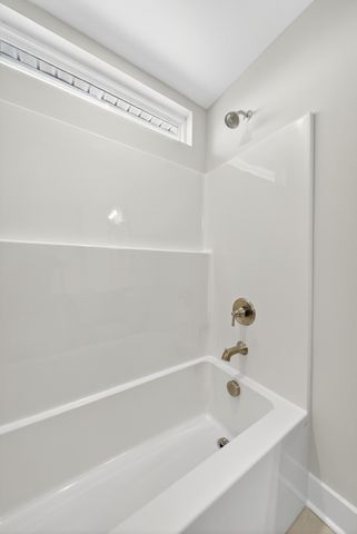 3919 Trinity Woods Rd, Columbia, TN 38401