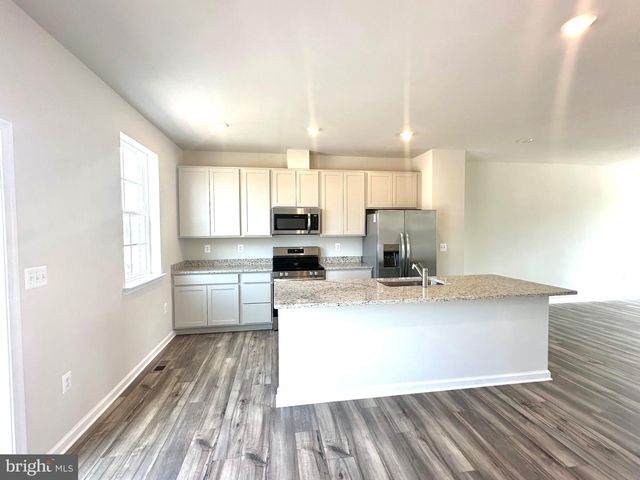 104 COOPERAGE RD, Inwood, WV 25428
