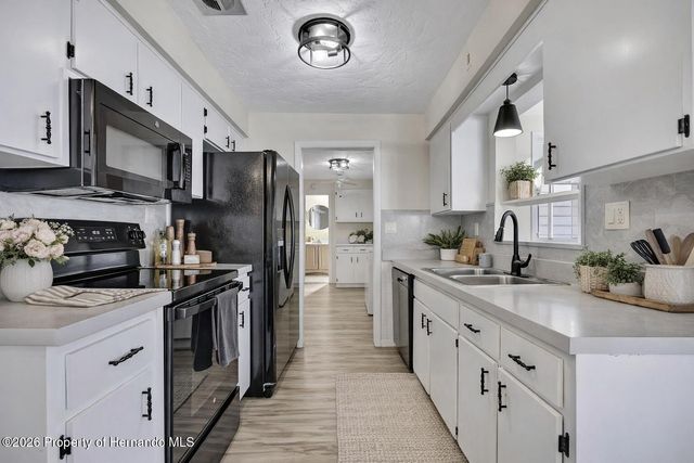 6 James Court, Beverly Hills, FL 34465