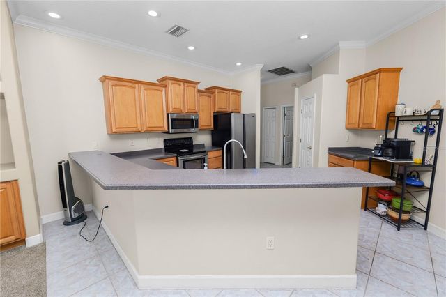 6756 HARTSWORTH DRIVE, Lakeland, FL 33813