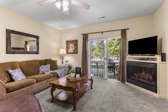 310 S Wildwood Drive 1, Branson, MO 65615