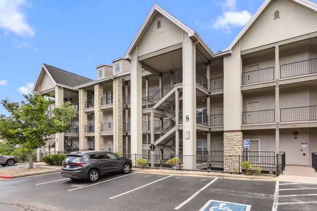 310 S Wildwood Drive 1, Branson, MO 65615