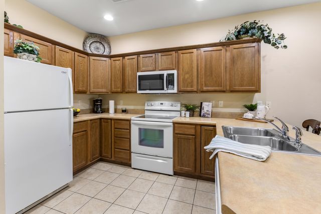 310 S Wildwood Drive 1, Branson, MO 65615