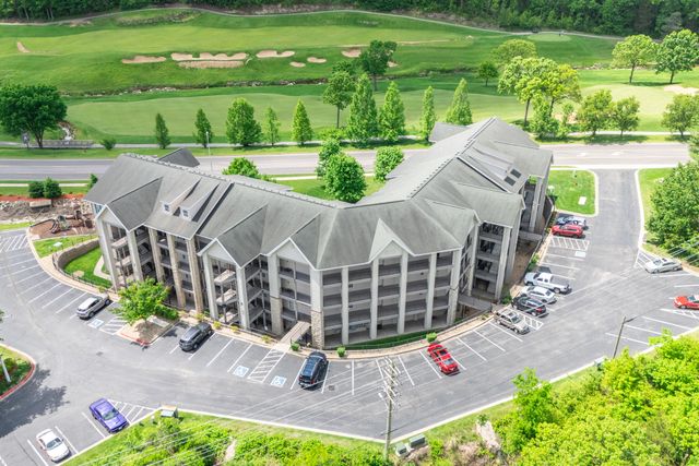 310 S Wildwood Drive 1, Branson, MO 65615