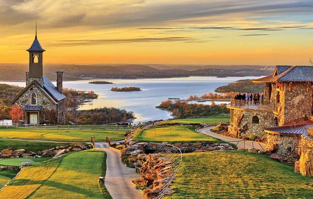 310 S Wildwood Drive 1, Branson, MO 65615