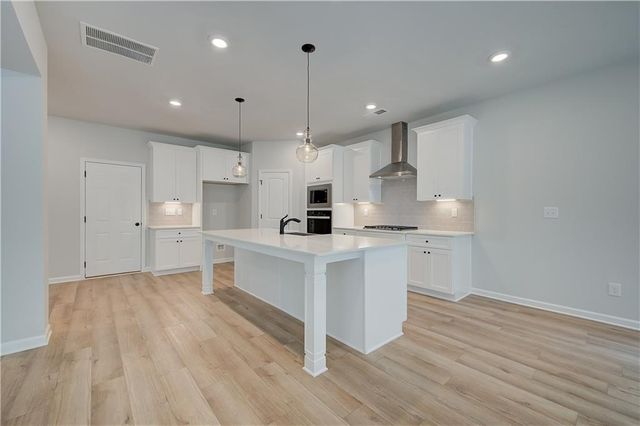255 Linford Drive, Locust Grove, GA 30248