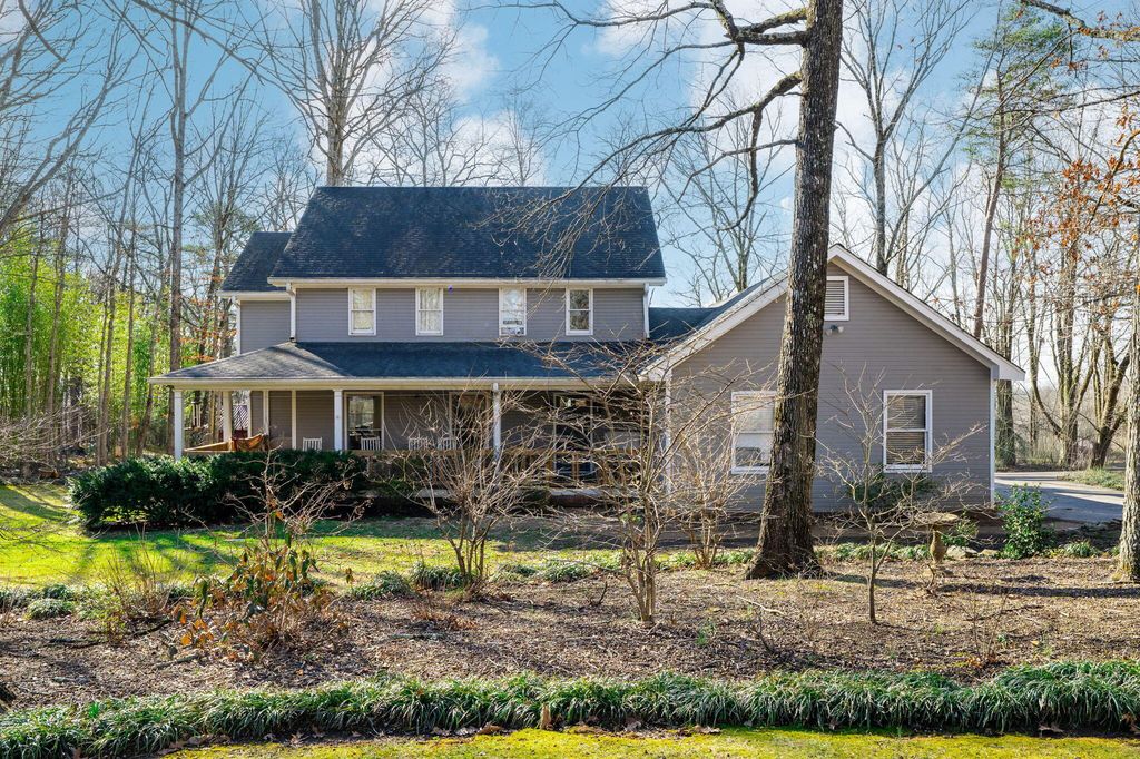 2922 Kell Road, Signal Mountain, TN 37377