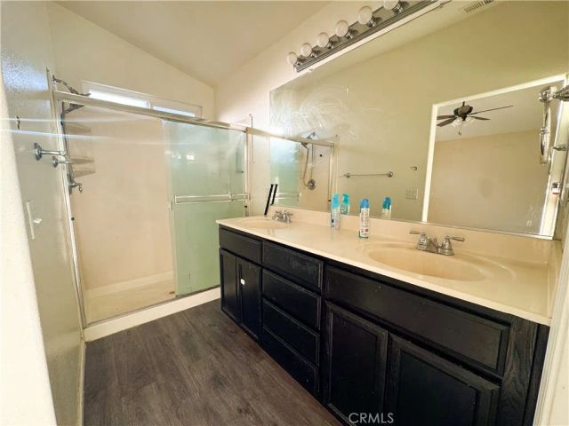 5421 Etherington Court, Riverbank, CA 95367