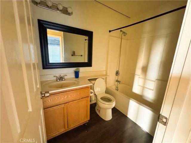 5421 Etherington Court, Riverbank, CA 95367