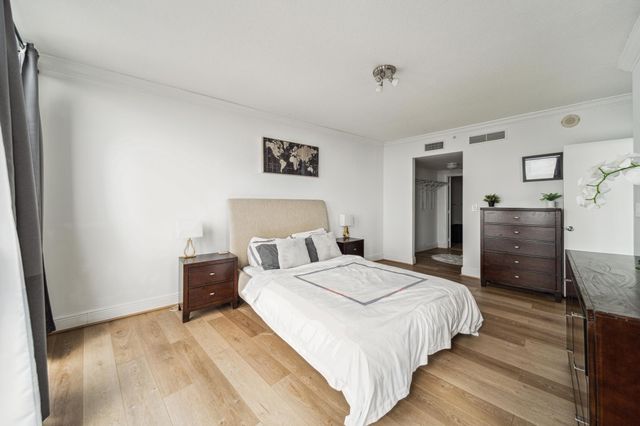 1750 N Bayshore Dr 4315, Miami, FL 33132