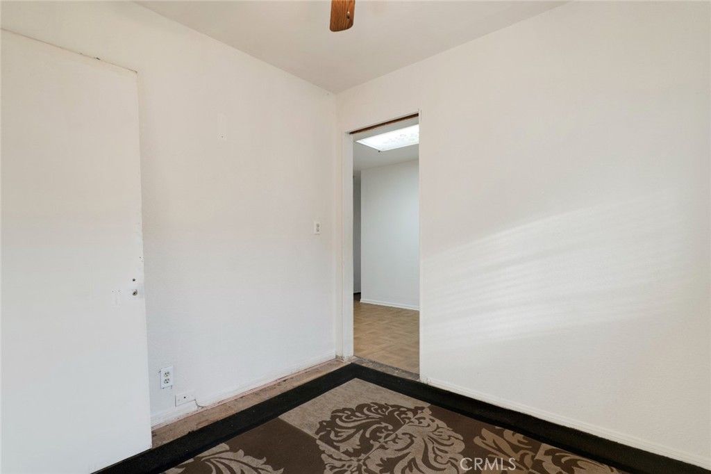 Image 13 of property listing at 1424 Griffith Street, San Fernando, CA 91340