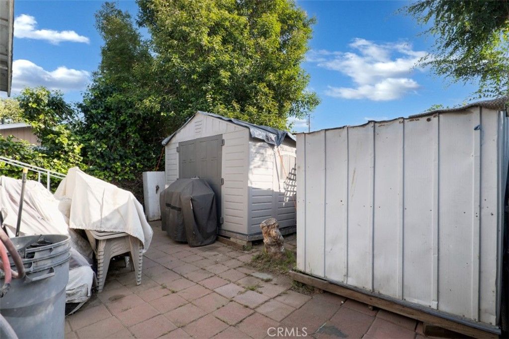 Image 24 of property listing at 1424 Griffith Street, San Fernando, CA 91340