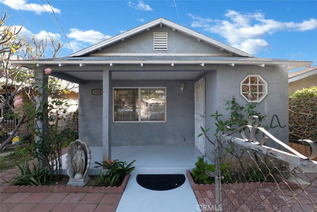 Image 2 of property listing at 1424 Griffith Street, San Fernando, CA 91340