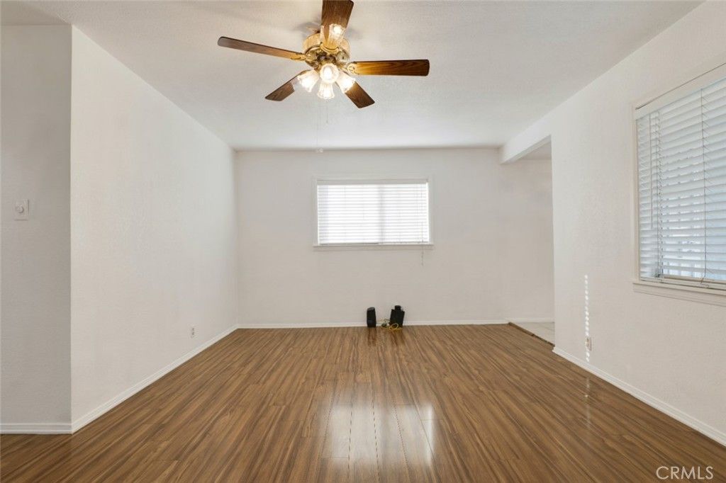 Image 6 of property listing at 1424 Griffith Street, San Fernando, CA 91340