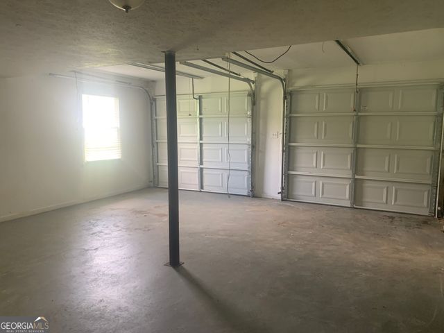 832 S Deshon Road, Lithonia, GA 30058