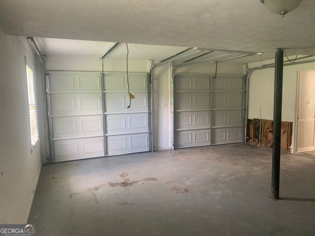 832 S Deshon Road, Lithonia, GA 30058