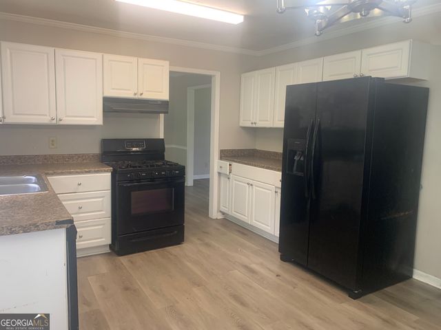 832 S Deshon Road, Lithonia, GA 30058