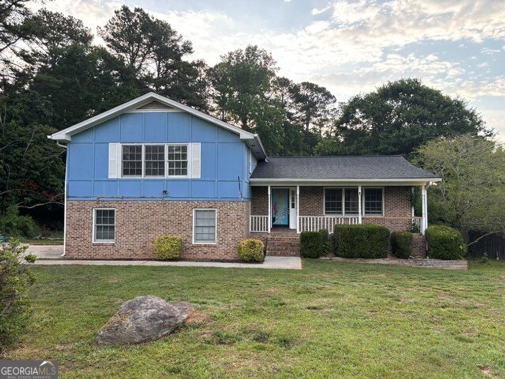 832 S Deshon Road, Lithonia, GA 30058
