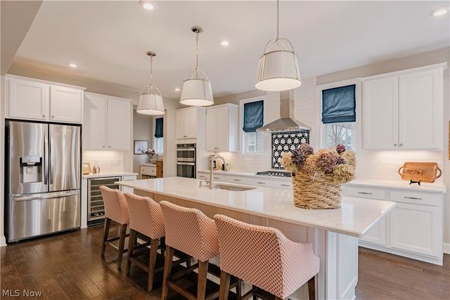 554 Salt Lake Circle, Orange, OH 44022