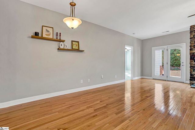 204 Lord Byron Lane, Travelers Rest, SC 29690