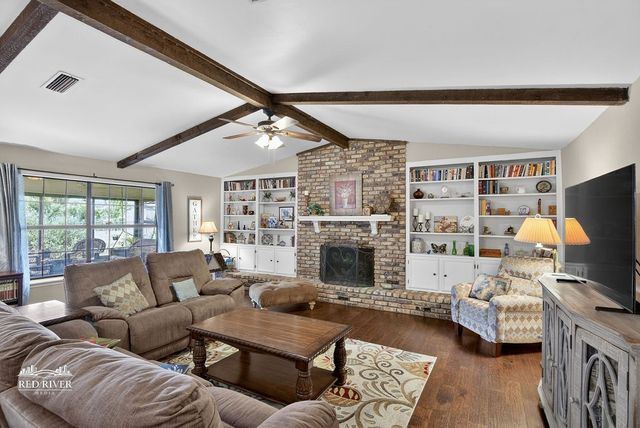 2010 Lovers Lane, Shreveport, LA 71105