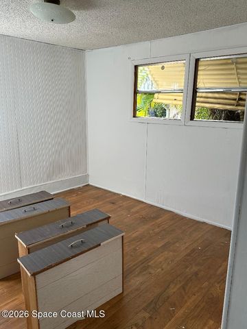 320 La Havre Court, Merritt Island, FL 32953