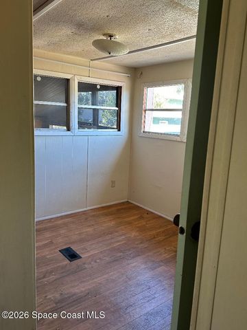 320 La Havre Court, Merritt Island, FL 32953