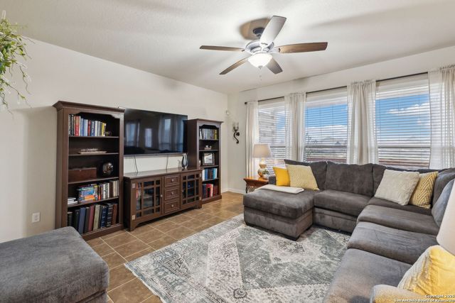 2921 Sunset Summit, New Braunfels, TX 78130