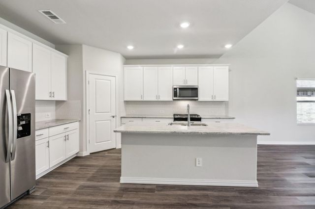701 Easthill Drive, Princeton, TX 75071