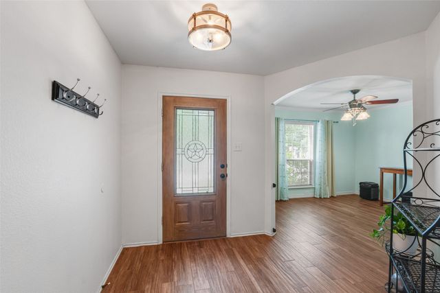 2028 Lake Trail Drive, Heartland, TX 75126