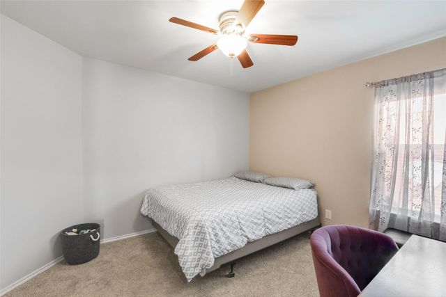 2028 Lake Trail Drive, Heartland, TX 75126