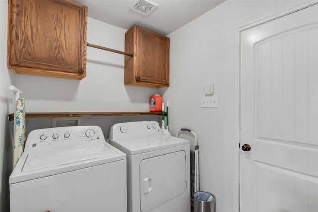 2028 Lake Trail Drive, Heartland, TX 75126