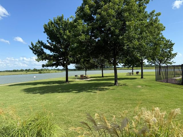 2028 Lake Trail Drive, Heartland, TX 75126