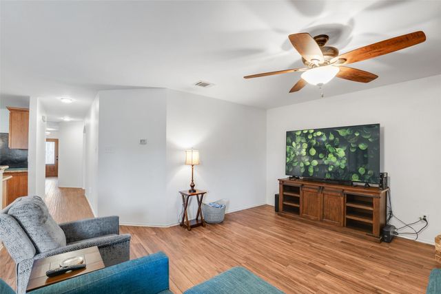 2028 Lake Trail Drive, Heartland, TX 75126