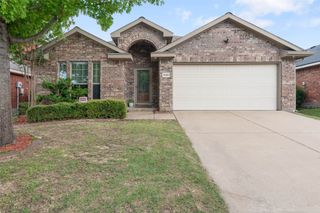 2028 Lake Trail Drive, Heartland, TX 75126