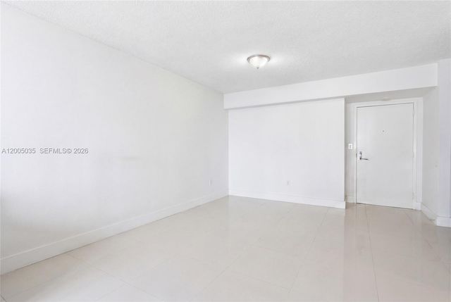 19195 NE Mystic Pointe Dr 604, Aventura, FL 33180