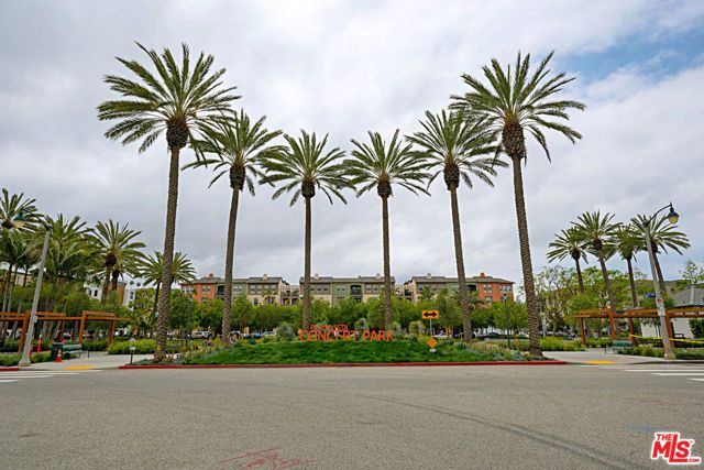 6400 Crescent Parkway 217, Los Angeles, CA 90094
