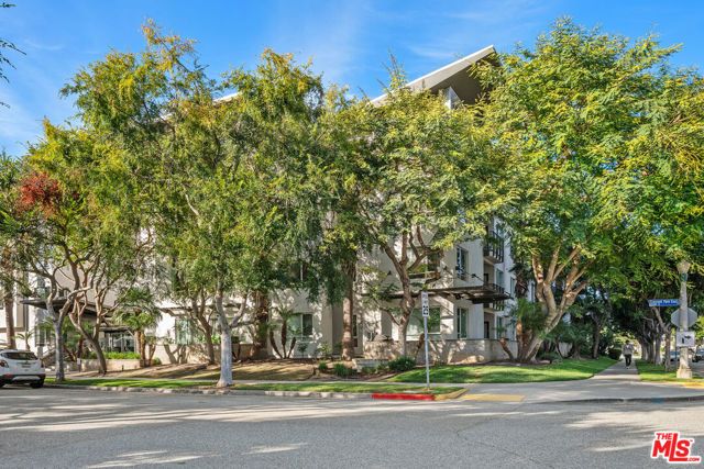 6400 Crescent Parkway 217, Los Angeles, CA 90094