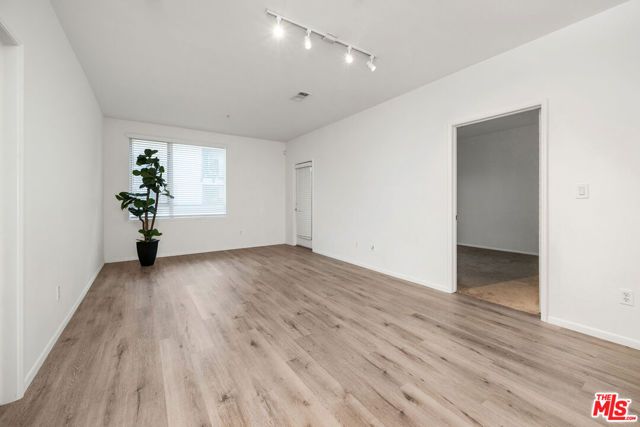 6400 Crescent Parkway 217, Los Angeles, CA 90094