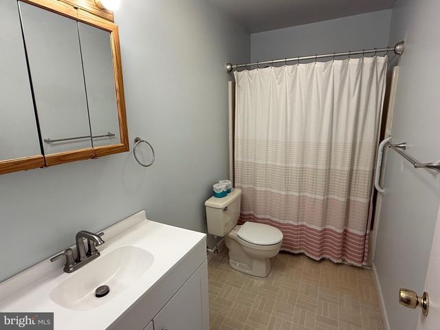 341 ACADEMY AVE, Denton, MD 21629