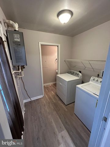 341 ACADEMY AVE, Denton, MD 21629