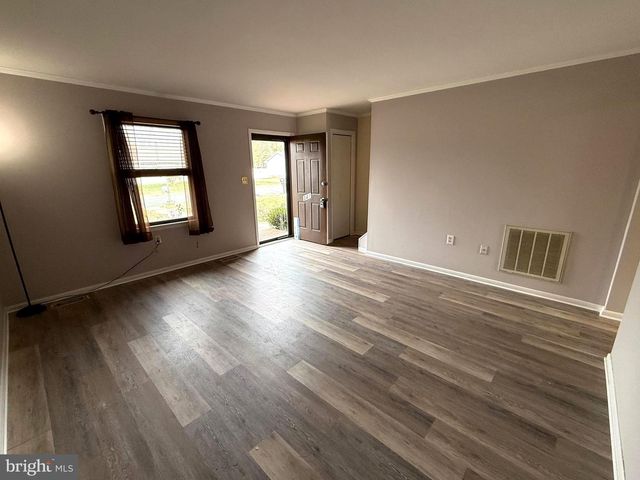 341 ACADEMY AVE, Denton, MD 21629