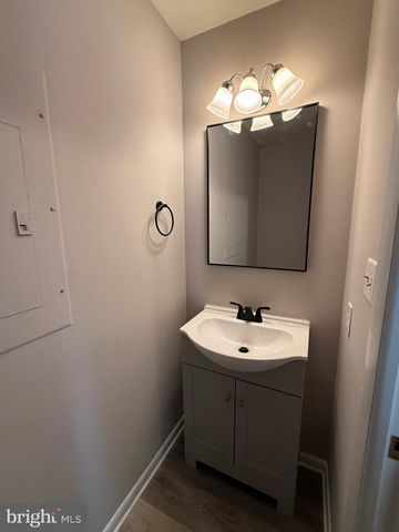 341 ACADEMY AVE, Denton, MD 21629